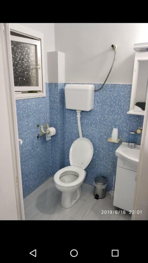 Apartmani Pinokio Ni Kültér fotó
