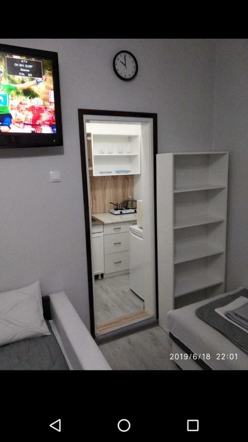 Apartmani Pinokio Ni Kültér fotó